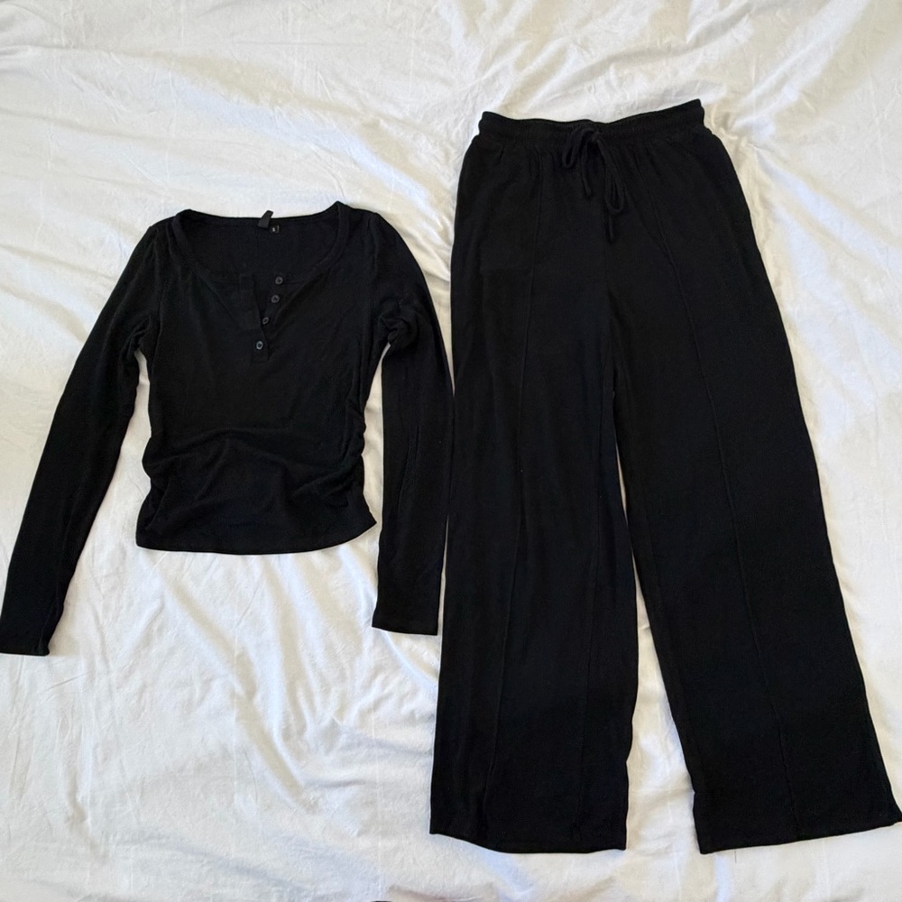 Two Piece Matching Lounge Set